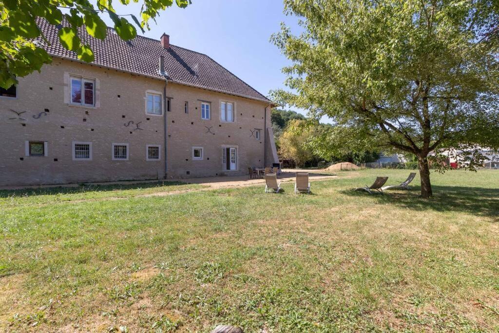 Cabana & Le Gite Du Chateau - Proche Macon Nord Lugny Exterior foto